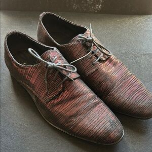 Men's Iridescent Lace-Up Shoes